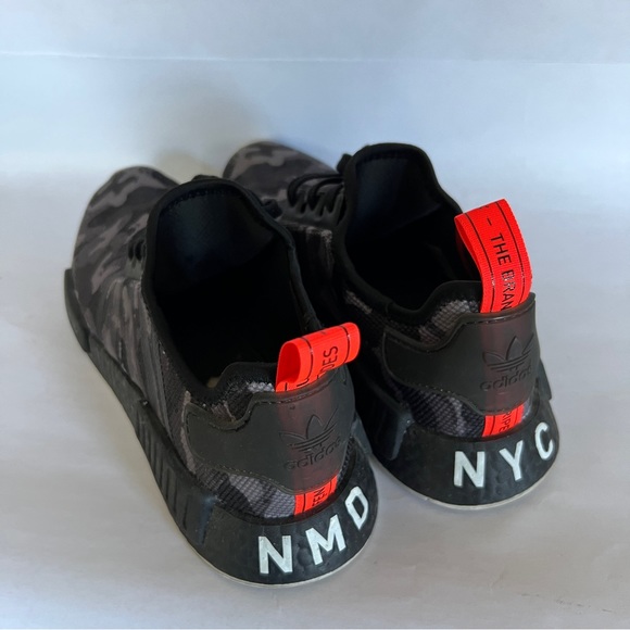 Adidas Boost Running Shoes - Picture 5 of 8